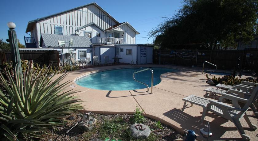 Tombstone Bordello Bed & Breakfast photo