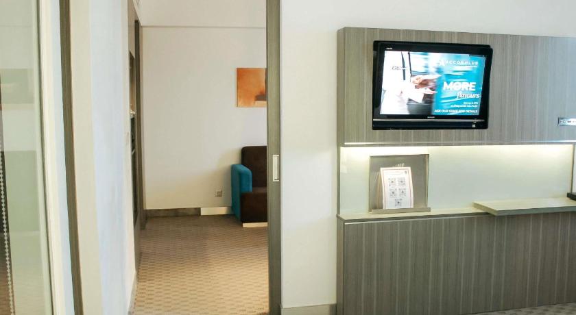 Image of Suites Room 7
