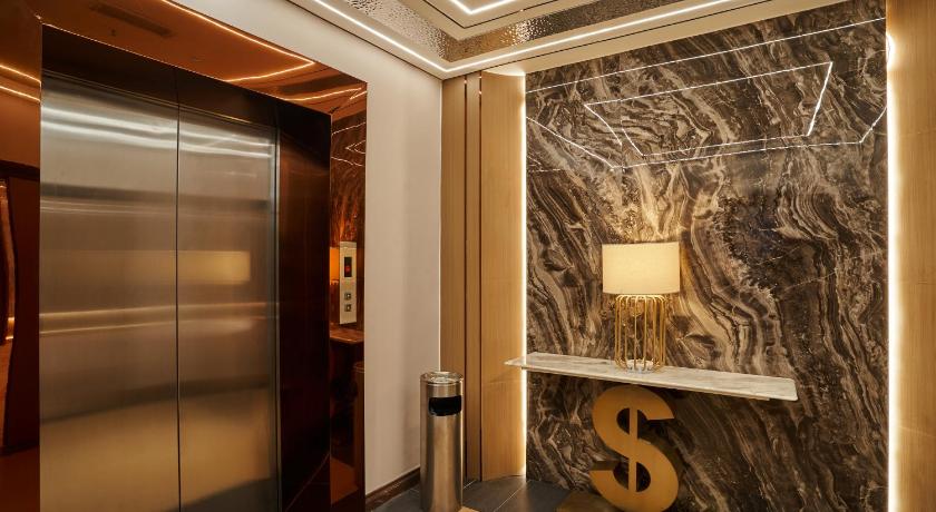 BTC Hotel - image 23