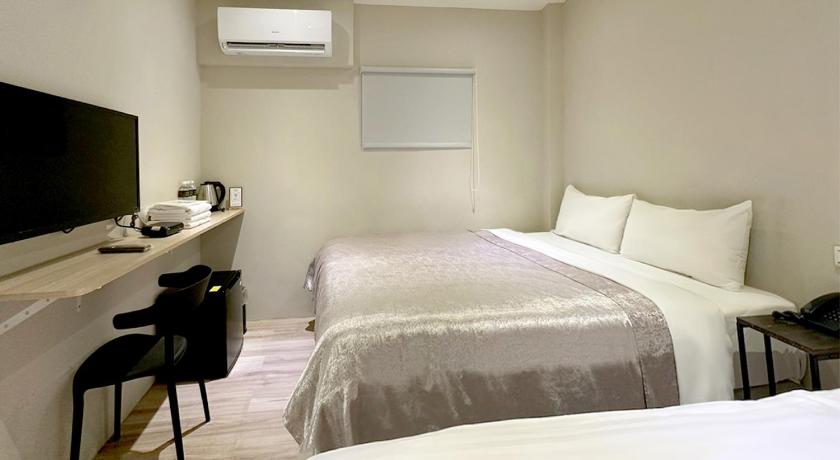 Image of Standard Triple Room 0