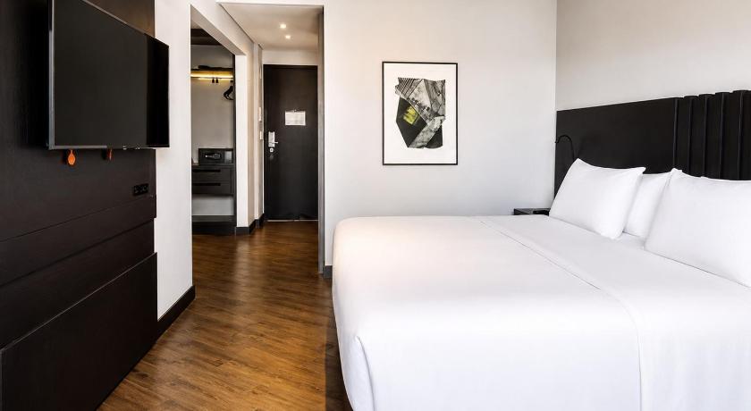 Image of Executive Suite 0