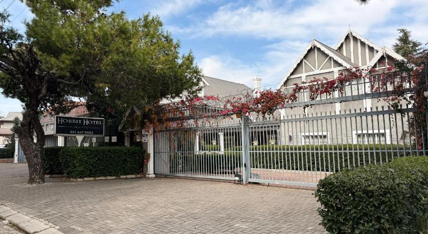Hobbit Boutique Hotel