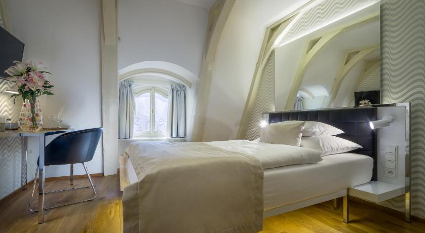 Image of Standard Single Room 0