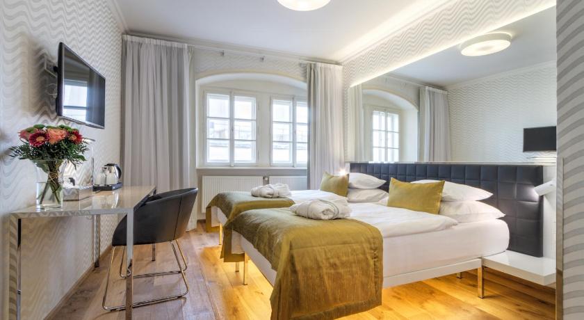 Image of Standard Double Room 0