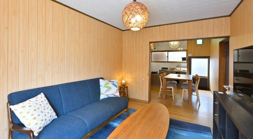 瀬戸内ハウス 疲れを癒す木のお家 バス停より徒歩3分 Free WIFI 無料駐車場