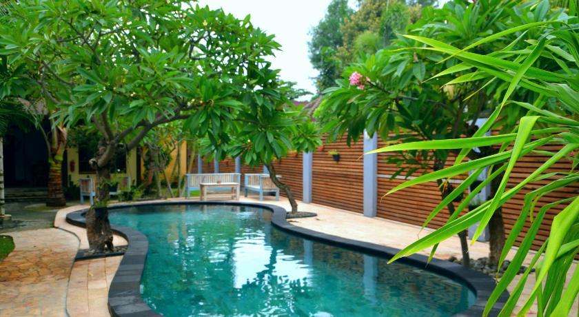 Coconut Dream Bungalow photo