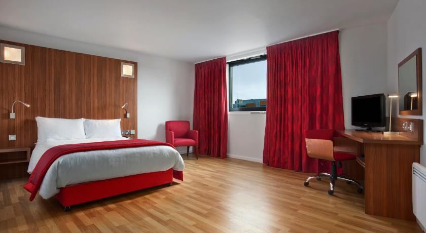 Ramada Encore by Wyndham Newcastle-Gateshead