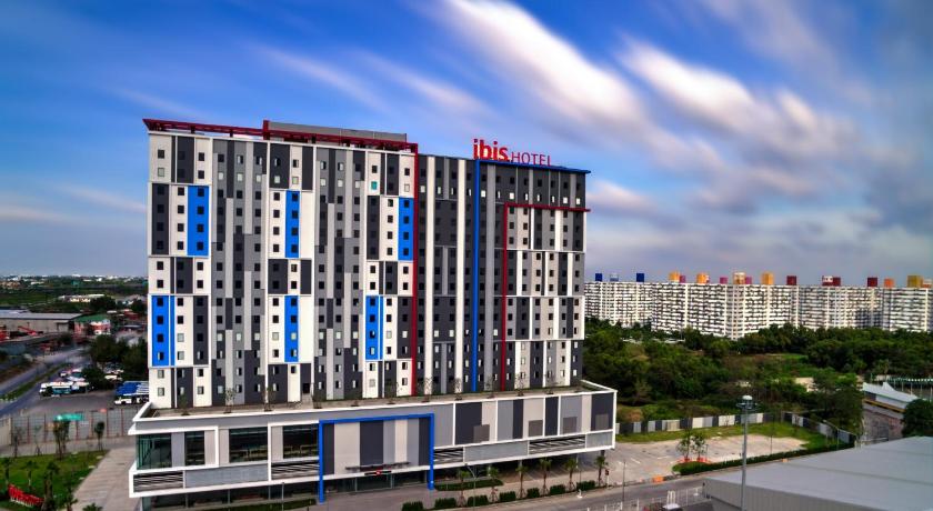 ibis Bangkok IMPACT