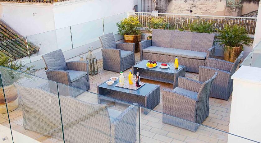 Sevilla Overland Suites Catedral 4-Star Guesthouse amenity