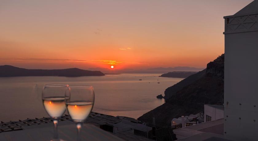 Fira Vista Hotel - image 2