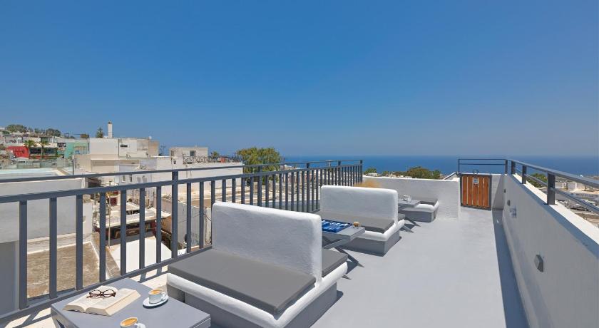 Fira Vista Hotel - image 11