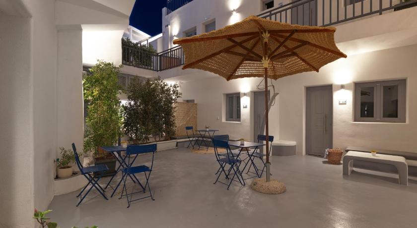 Fira Vista Hotel - image 14