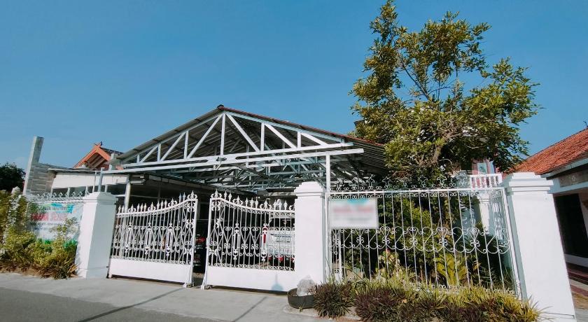 RedDoorz Syariah near Jogja Expo Center - image 14