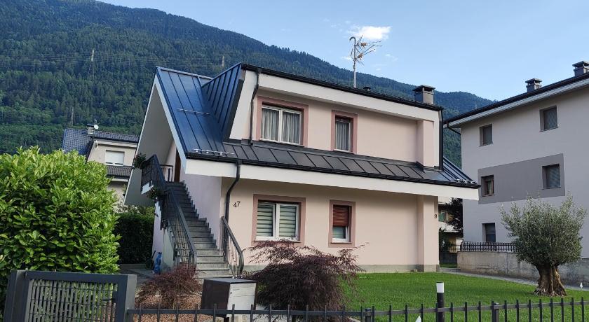 Villa MIA