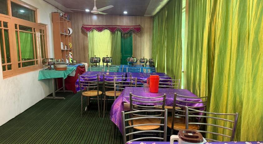 New Heaven Canal Guest House - image 7