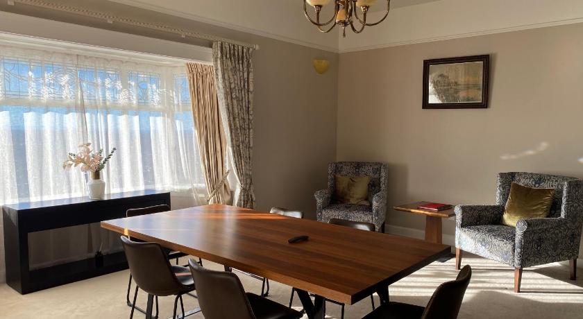 Image of Superior Suite 6