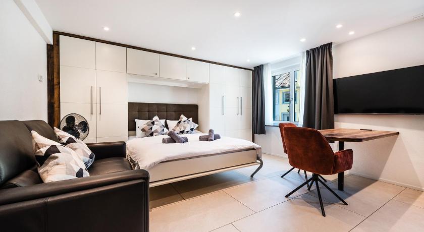 CITY-APARTMENT's