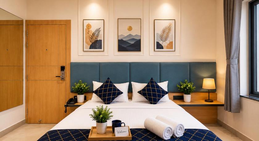 Hotel Shri Govindam Banaras with Parking - image 2