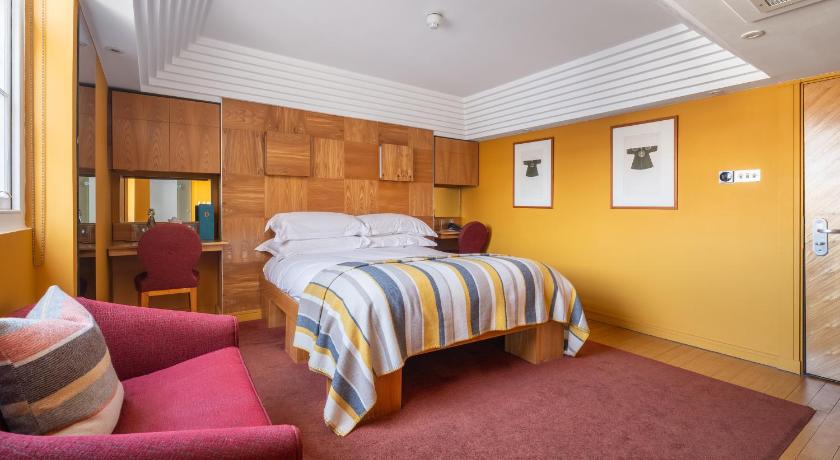 Image of Double Room 4
