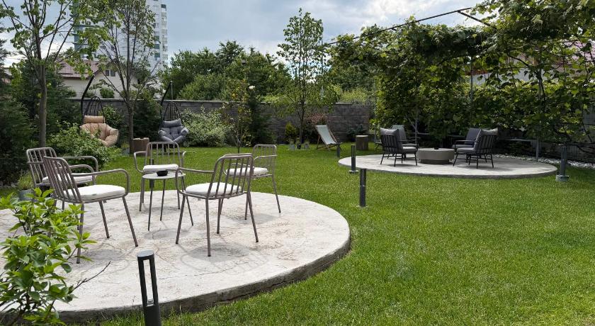AFI Apartments & Rooms with GARDEN and FREE PARKING, Self check-in