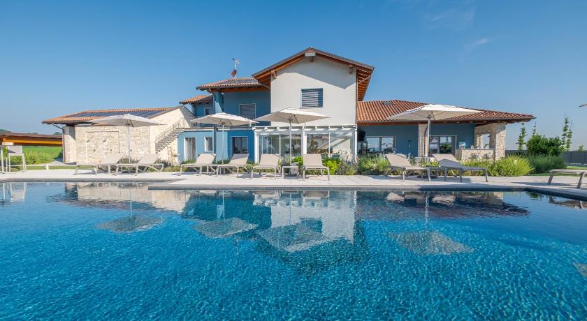 Villa Sarmassa
