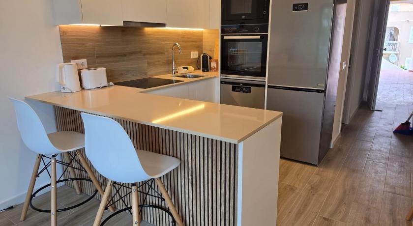 Image of One-Bedroom Apartment 1