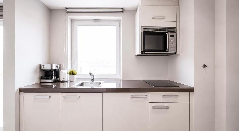 Image of 1 Bedroom Apartment Junior, Building 50 6