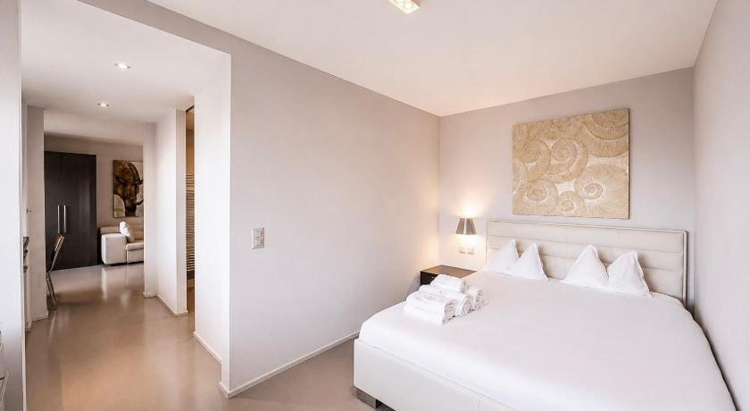 Image of 1 Bedroom Apartment Junior, Building 50 3