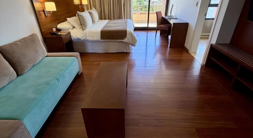 Image of Junior Suite 3