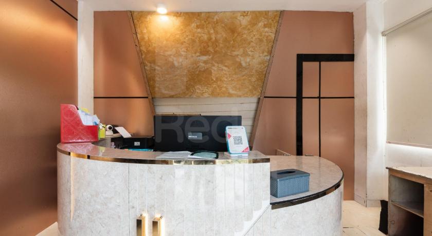 RedLiving Apartemen Riverview Residence - UV Rooms Tower Mahakam with Netflix - image 7