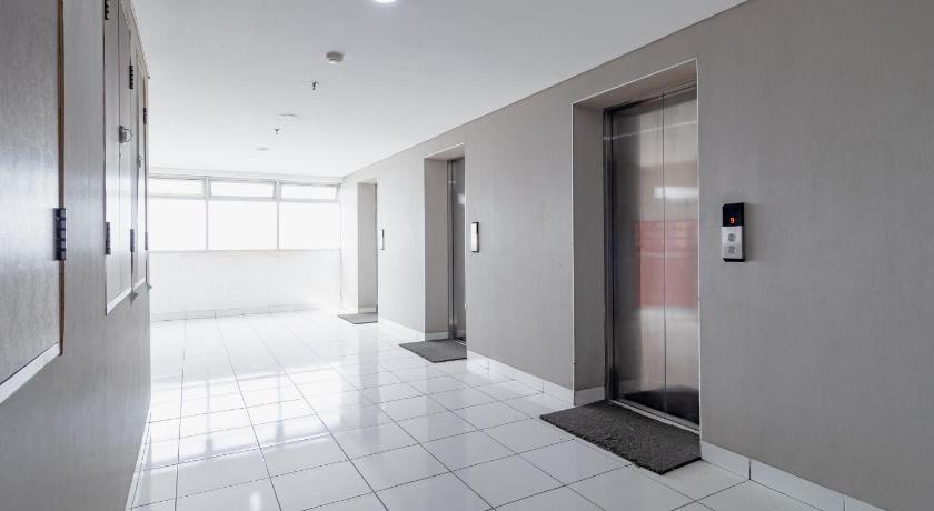 RedLiving Apartemen Riverview Residence - UV Rooms Tower Mahakam with Netflix - image 37