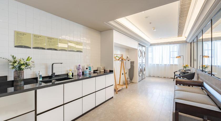 Atour X Hotel Shanghai Anting Metro Station - image 6