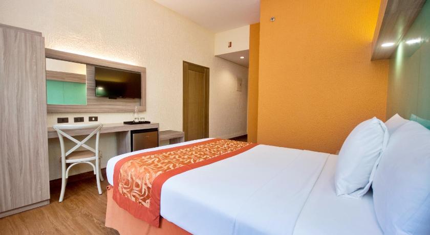 1 Queen Bed, Mobility Accessible Room, Roll-In Shower, Non-Smoking fotója 7