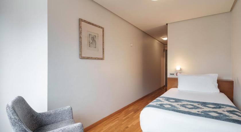 Image of Single Room 4