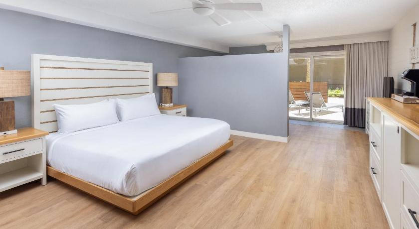 Immagine di Family Jr. Suite with Patio 0