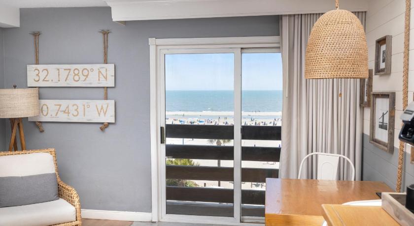 Immagine di Camera King con Vista Oceano Parziale (Partial ocean view King) 11