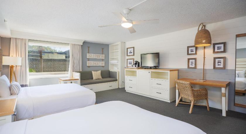 Immagine di Junior Suite with Two Queen Beds 3