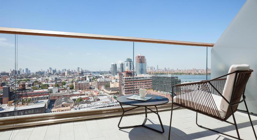 Zdjęcie: Apartament typu Suite z 1 sypialnią, łóżkiem typu king-size i balkonem – przystosowany dla osób niepełnosprawnych (King One Bedroom Suite ADA with Balcony) 10