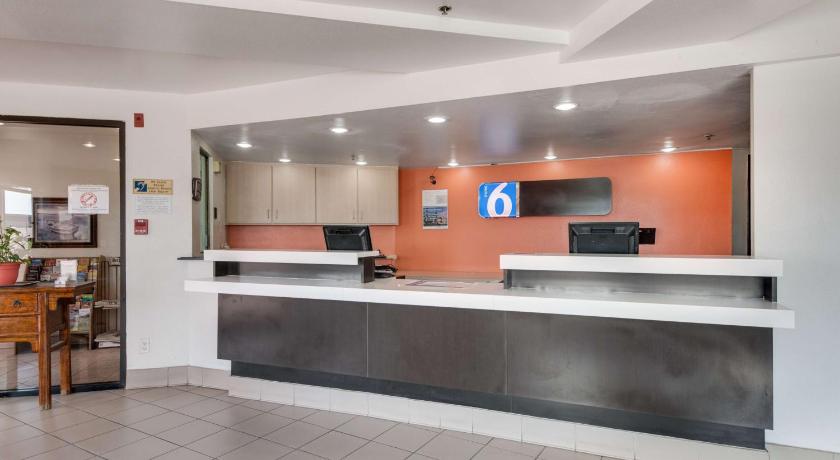 Motel 6-Brownsville, TX North