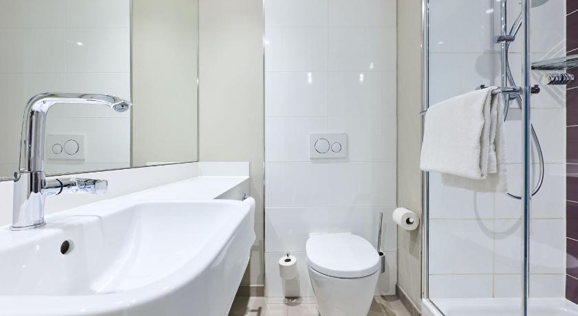 Image of Triple Room 1