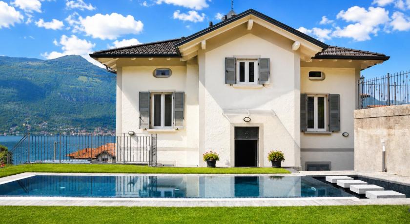 White suite - Jacuzzi, Swimming pool & Lake view