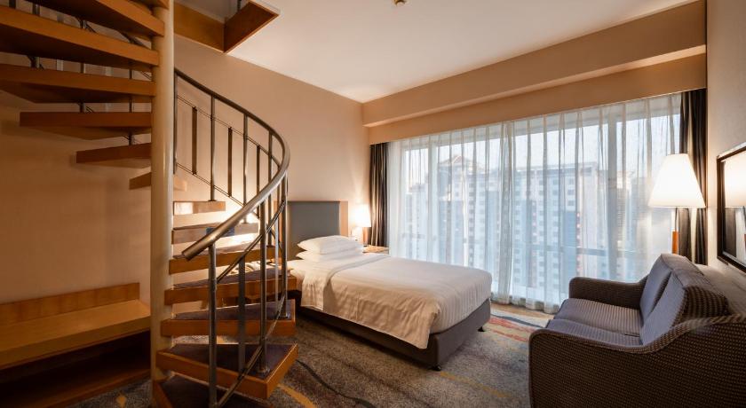 Image of Duplex Family Suite 6