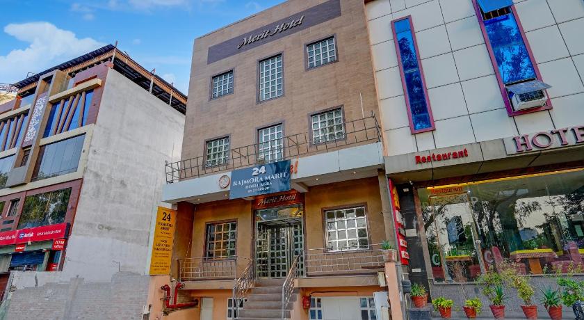 Rajmora Marit Hotel Agra - image 14