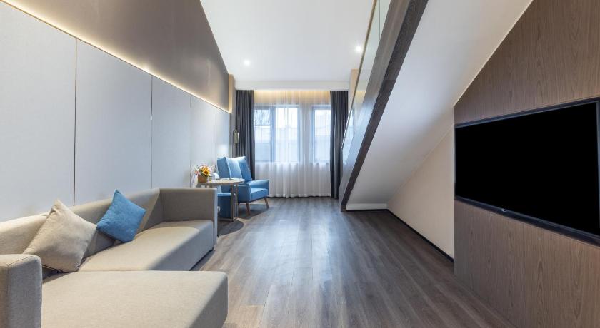 Atour X Hotel Wuhan High-Speed Railway Station West Square - image 38