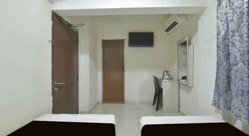 Image of Deluxe Twin 3