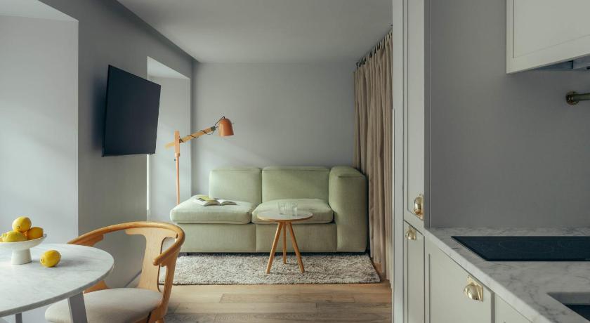 Image of Family Studio - Lower Ground 0