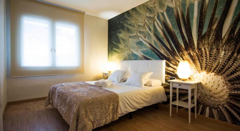 Art House Fira Apartments — Hotel in Barcelona