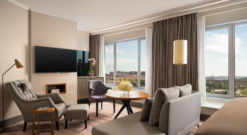 Image of Monsanto Suite 0