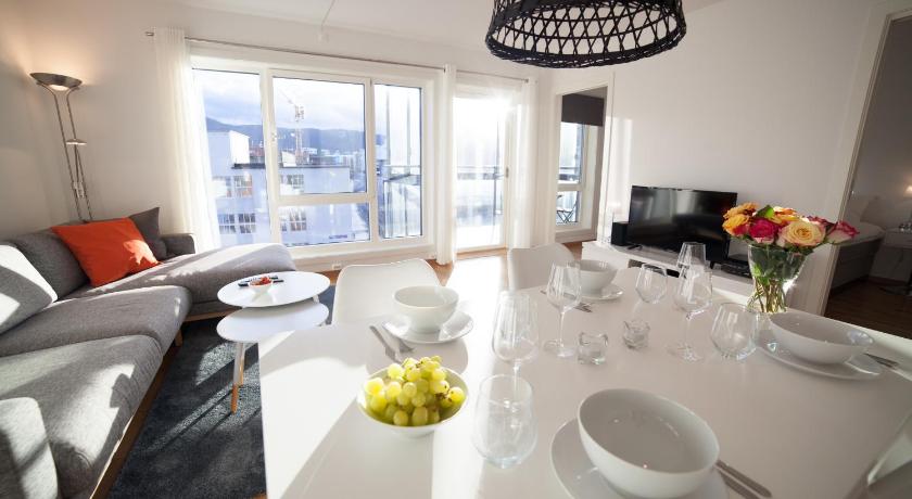صورة شقة من غرفة واحدة (One-Bedroom Apartment) 0