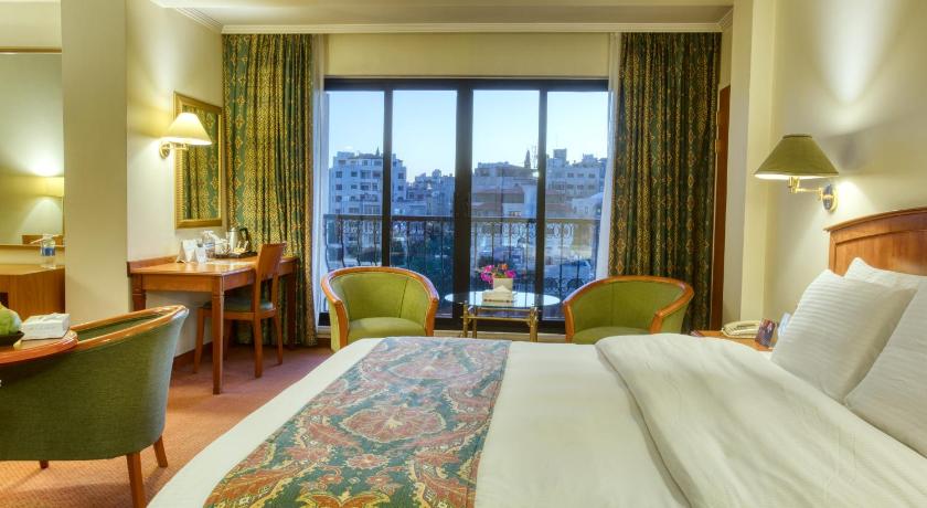 Grand Palace Hotel - image 3